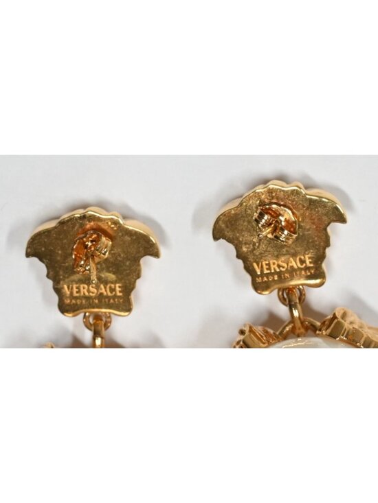 Versace Medusa Pearl Drop Earrings in Oro & Bianco - Picture 4 of 8